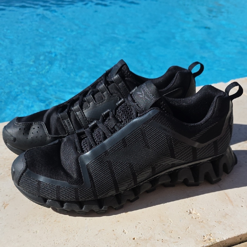 Reebok Men's Zigwild Trail 6 Black Athletic Sneakers